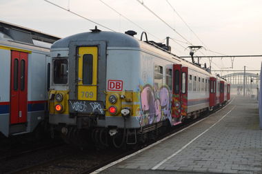 Graffiti Train - Photo by exBahner - SNCB, DB, DDR