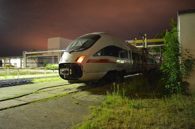 Graffiti Artwork - Photo by exBahner - ice, night, dsb (2015)