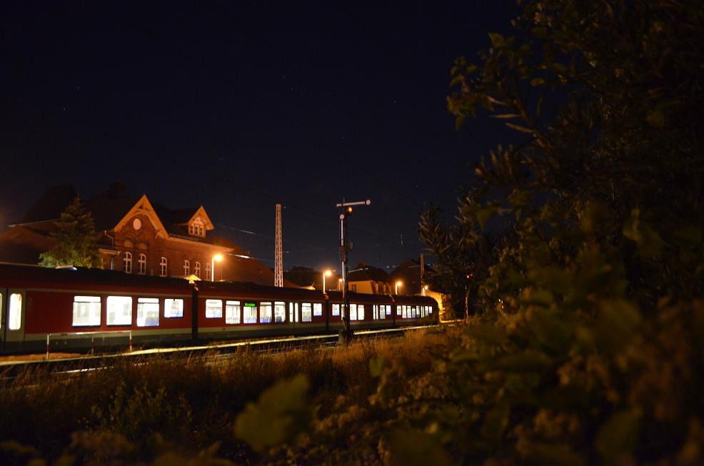 Graffiti Train - Photo by exBahner - night, train