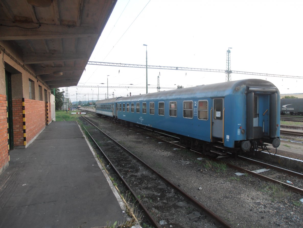 Graffiti Artwork in Pusztavacs - Photo by fakju - ...