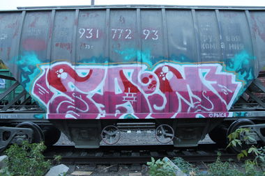 Graffiti Train - Photo by fam1