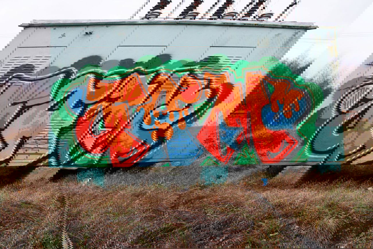 Graffiti Bombing - Photo by fam1 - fam1 (2013)