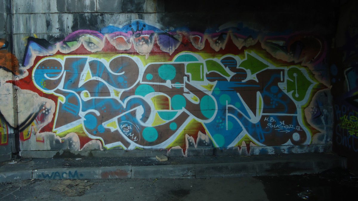 Graffiti Wall in moscow - Photo by famus - fam1