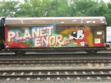 Graffiti Train in berlin - Photo by fappowt - freight, cargo, oldschool (2012)