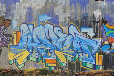 Graffiti Wall - Photo by farbfleck