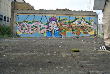 Graffiti Wall - Photo by farbfleck (2014)