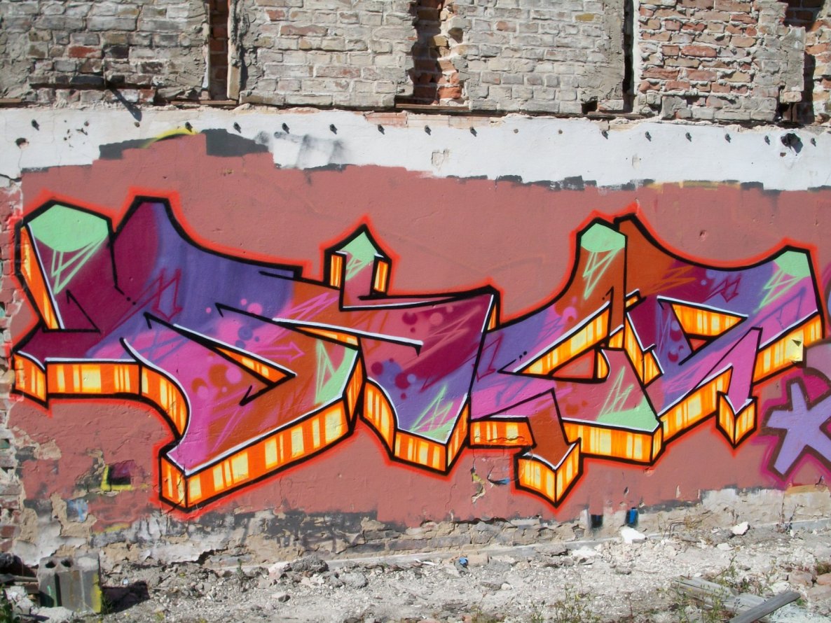 Graffiti Wall - Photo by farbfleck