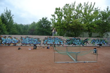 Graffiti Wall - Photo by farbfleck