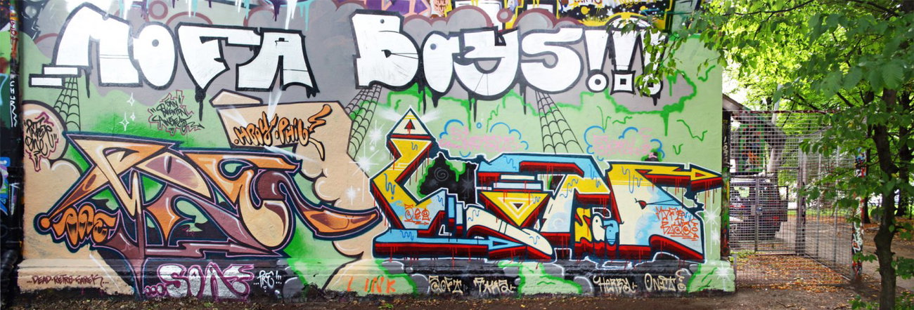 Graffiti Wall - Photo by farbschrift - pre, lozd, hannover (2011)