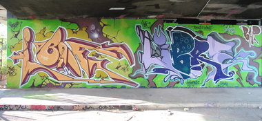 Graffiti Wall - Photo by farbschrift - lboe, libre, pater (2011)