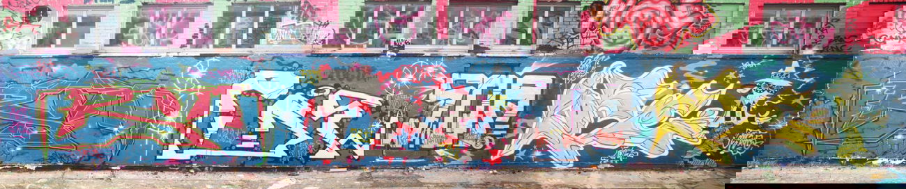 Graffiti Wall - Photo by farbschrift - rom, pre, lost (2011)
