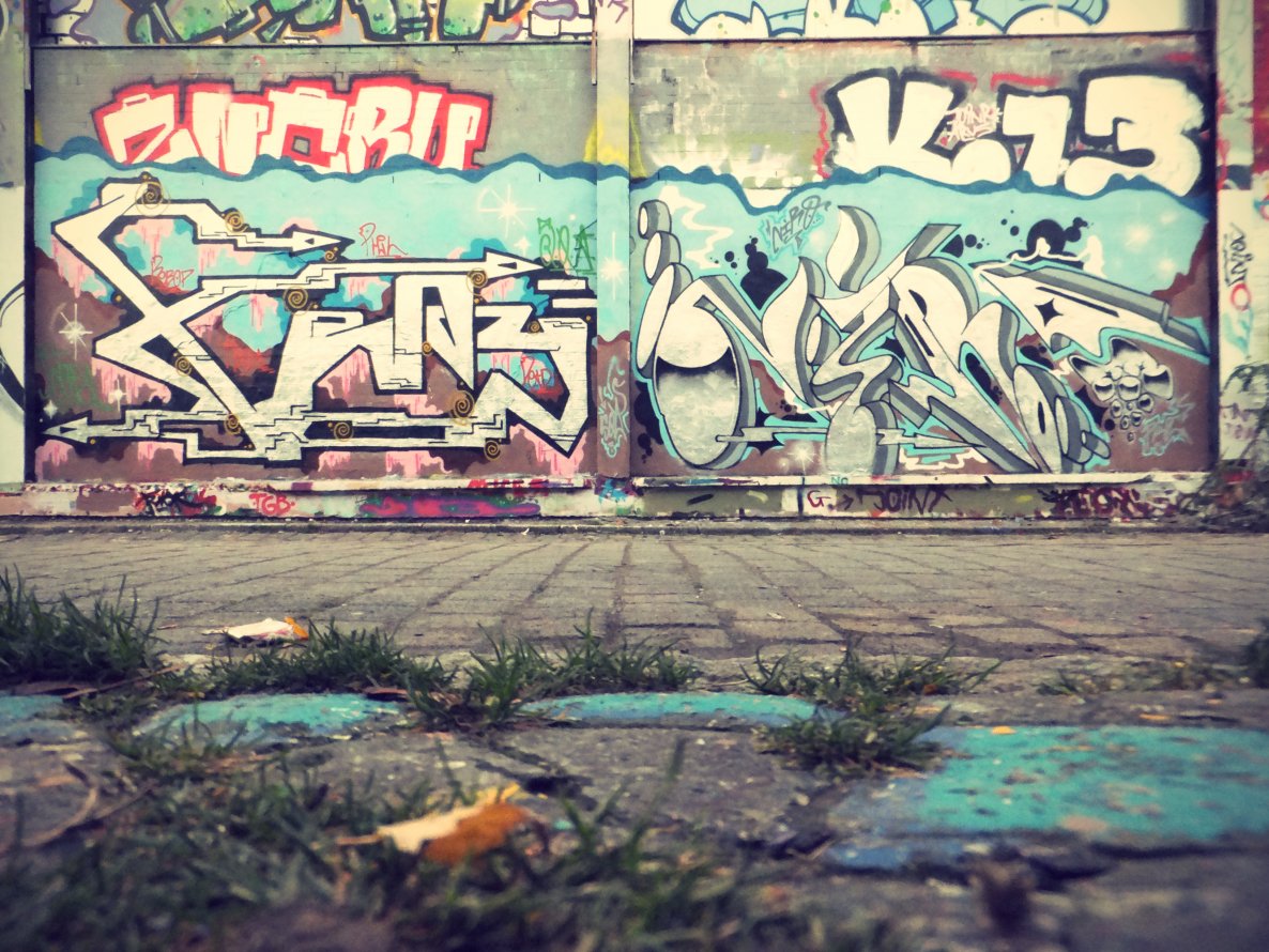 Graffiti Wall - Photo by farbschrift - xray, niro, pre (2012)