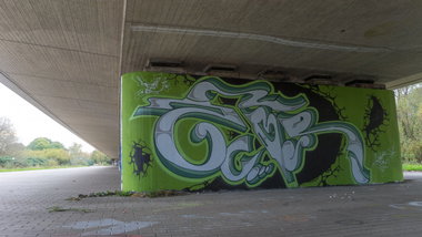 Graffiti Wall - Photo by farbschrift - zubr, pater, pre (2014)