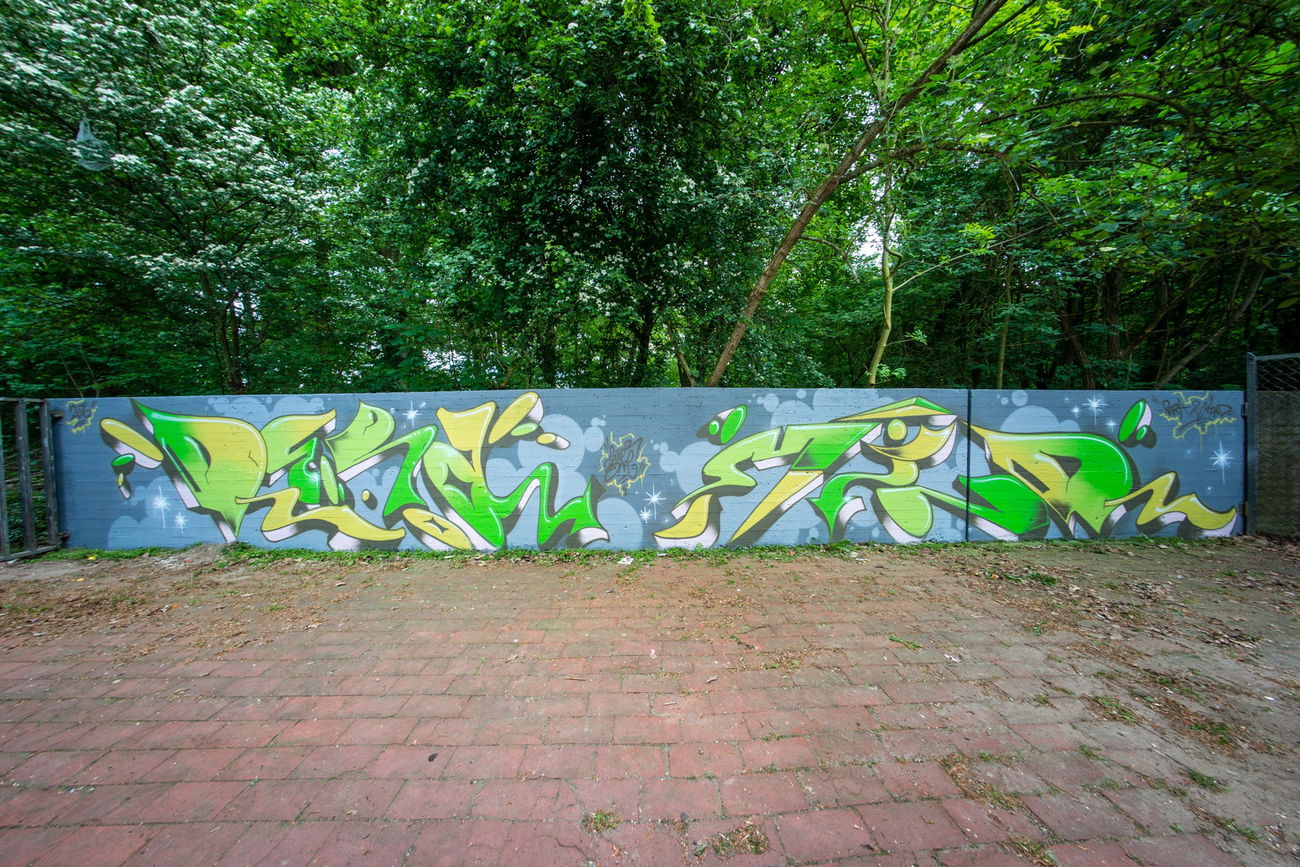 Graffiti Wall - Photo by farbschrift - dera, mind, hannover (2016)