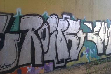 Graffiti Wall - Photo by faryzeusz