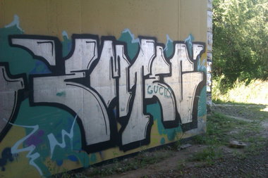 Graffiti Wall - Photo by faryzeusz