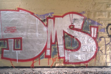 Graffiti Wall - Photo by faryzeusz