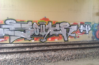 Graffiti Wall - Photo by faryzeusz