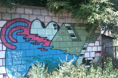 Graffiti Wall - Photo by faryzeusz