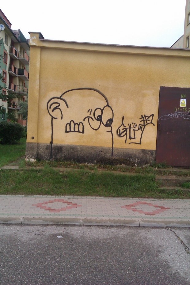 Graffiti Wall - Photo by faryzeusz
