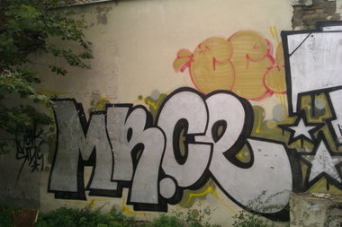 Graffiti Wall - Photo by faryzeusz