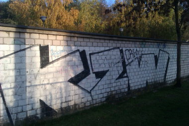 Graffiti Wall - Photo by faryzeusz