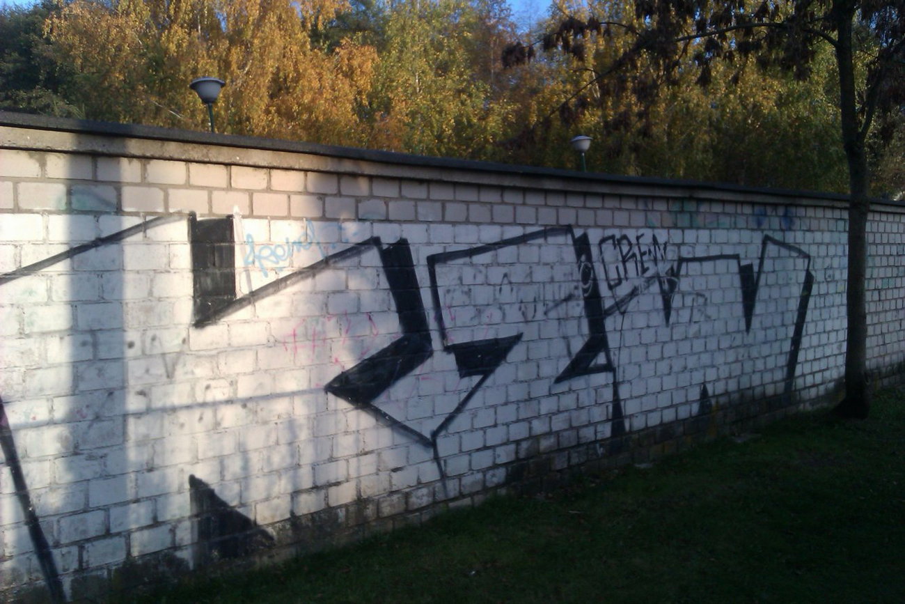 Graffiti Wall - Photo by faryzeusz