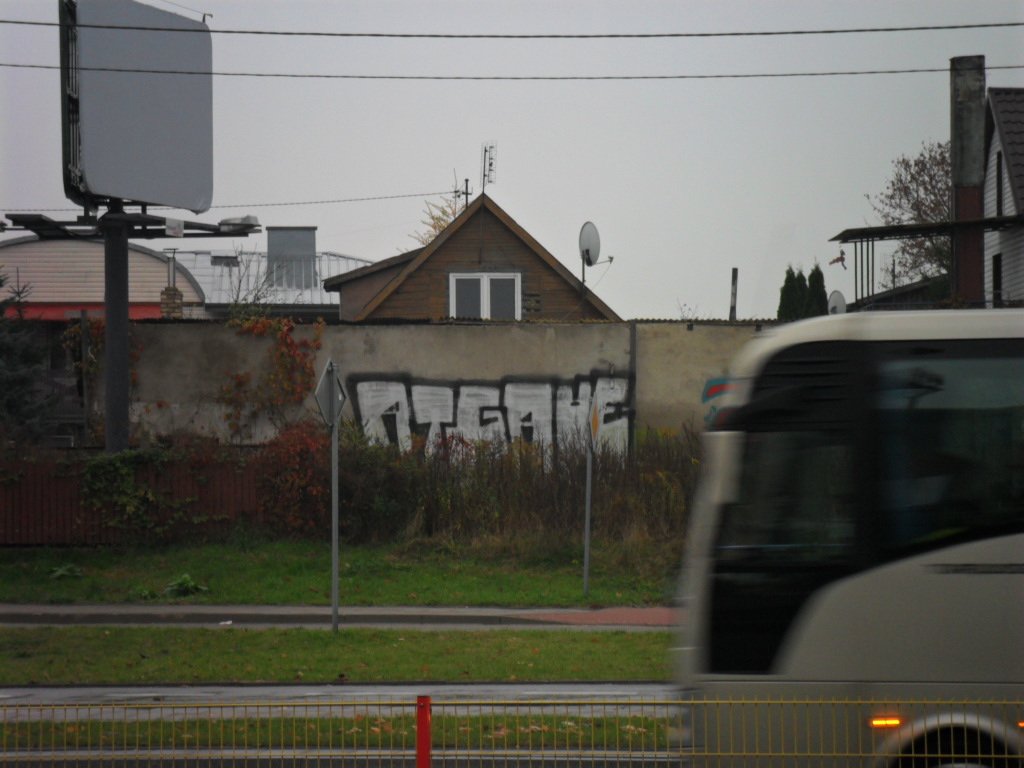 Graffiti Wall - Photo by faryzeusz