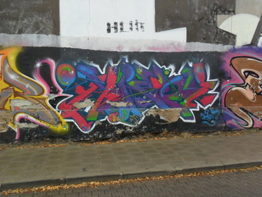 Graffiti Wall - Photo by faryzeusz