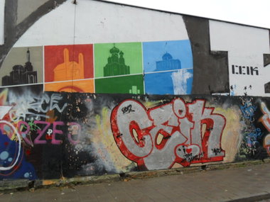 Graffiti Wall - Photo by faryzeusz