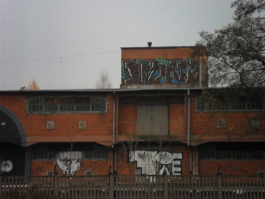 Graffiti Wall - Photo by faryzeusz