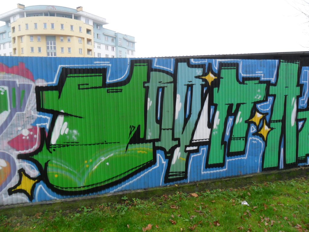 Graffiti Wall - Photo by faryzeusz