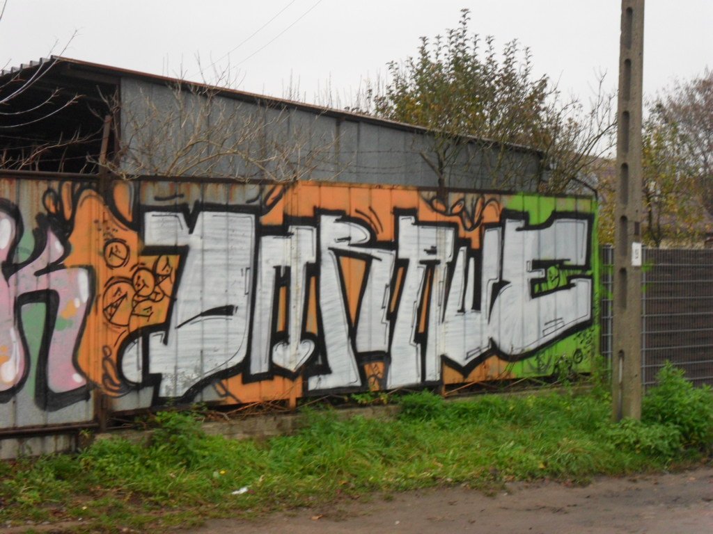 Graffiti Wall - Photo by faryzeusz