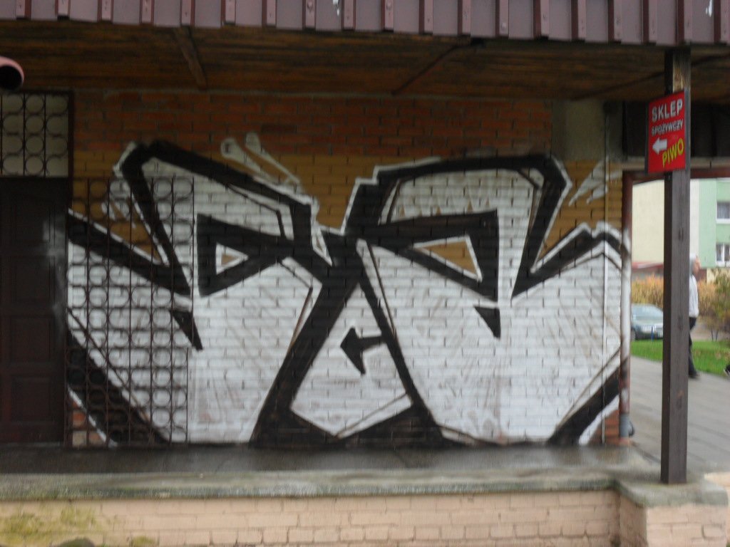 Graffiti Wall - Photo by faryzeusz