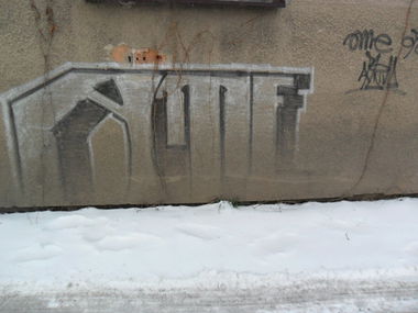 Graffiti Bombing - Photo by faryzeusz