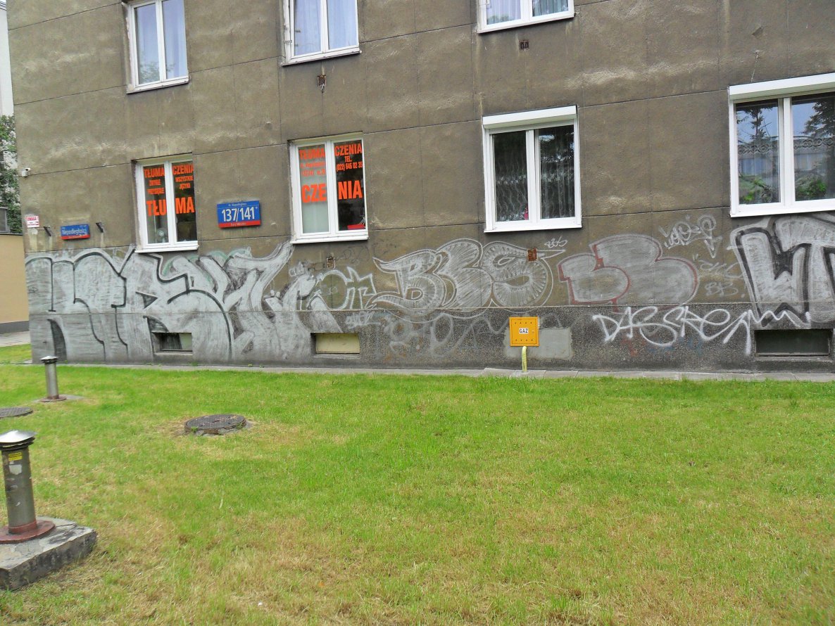 Graffiti Wall - Photo by faryzeusz