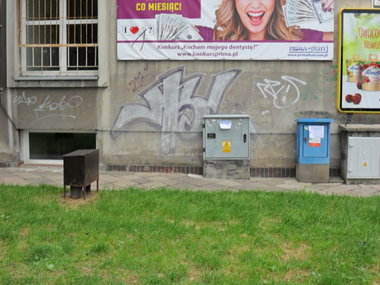 Graffiti Wall - Photo by faryzeusz
