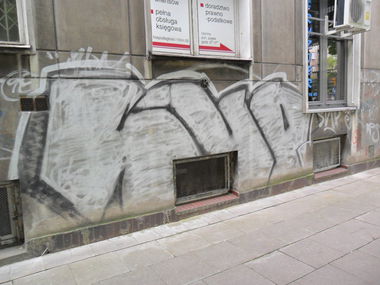 Graffiti Bombing - Photo by faryzeusz