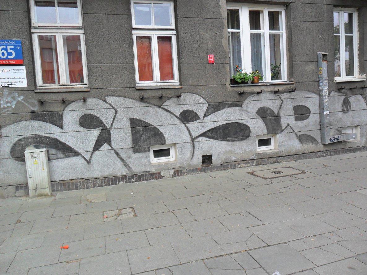 Graffiti Wall - Photo by faryzeusz