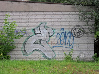 Graffiti Wall - Photo by faryzeusz
