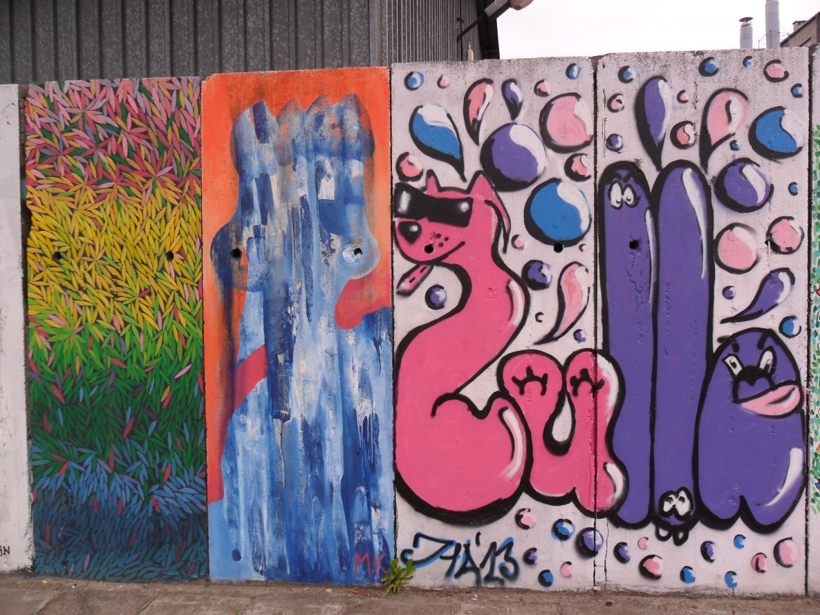 Graffiti Wall - Photo by faryzeusz