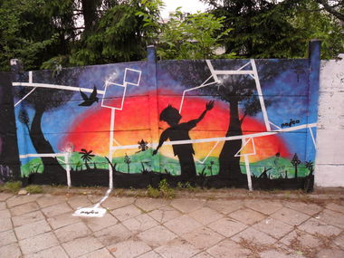 Graffiti Wall - Photo by faryzeusz