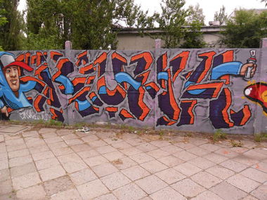 Graffiti Wall - Photo by faryzeusz