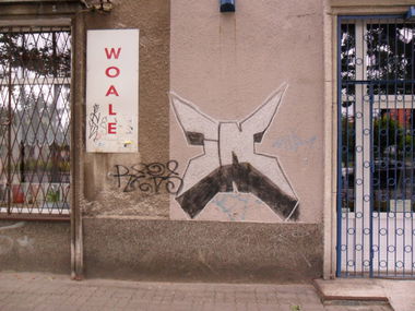 Graffiti Wall - Photo by faryzeusz