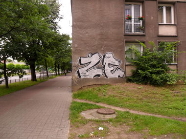 Graffiti Wall - Photo by faryzeusz