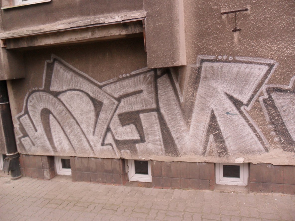 Graffiti Bombing - Photo by faryzeusz