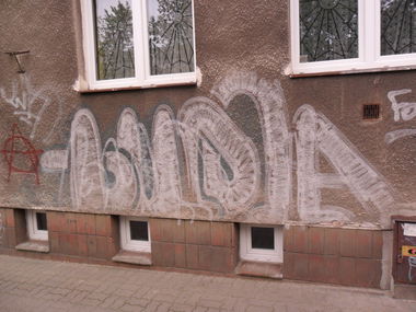 Graffiti Bombing - Photo by faryzeusz