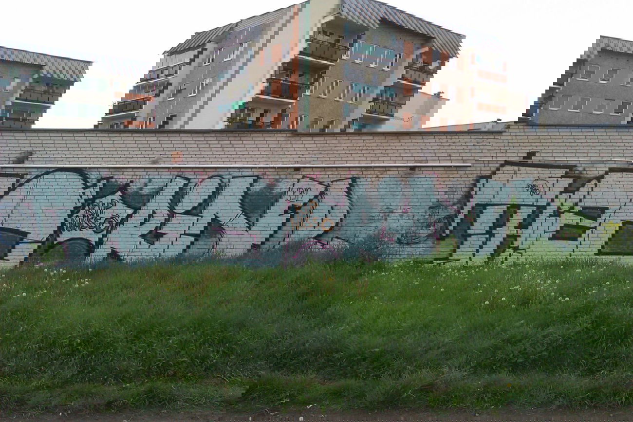 Graffiti Wall - Photo by faryzeusz