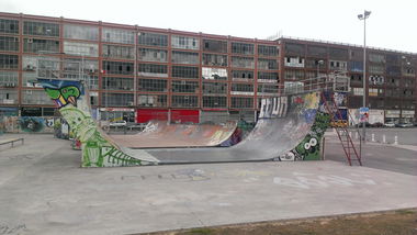 Graffiti Artwork in Bilbao - Photo by faryzeusz