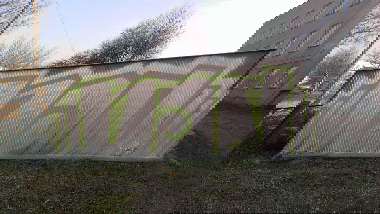 Graffiti Bombing - Photo by faryzeusz